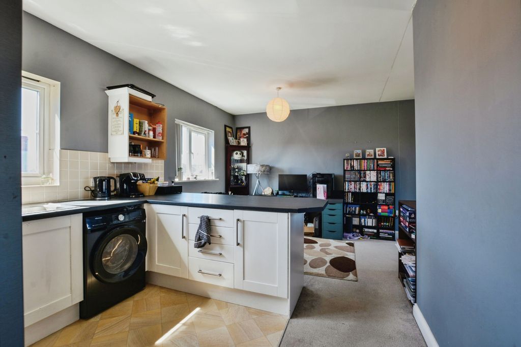 Additional image 9 of 2 bed flat for saleMulberry Way, Skegness PE25