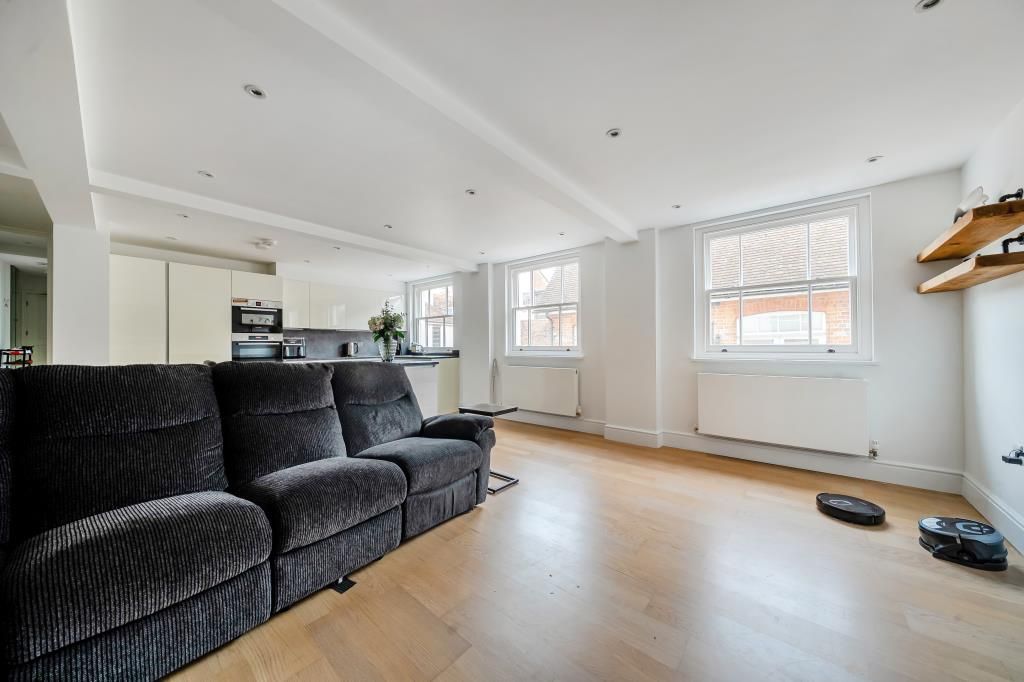 Additional image 4 of 2 bed flat for saleNewbury, Berkshire RG14
