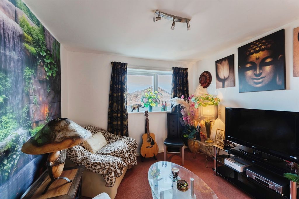 Additional image 8 of 2 bed flat for saleKings Mount, Oxton, Prenton CH43