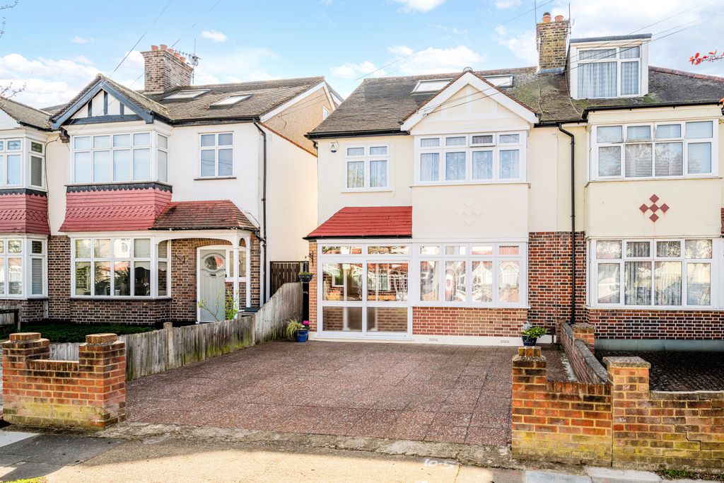Additional image 37 of 5 bed semi-detached house for saleMaycross Avenue, Morden SM4