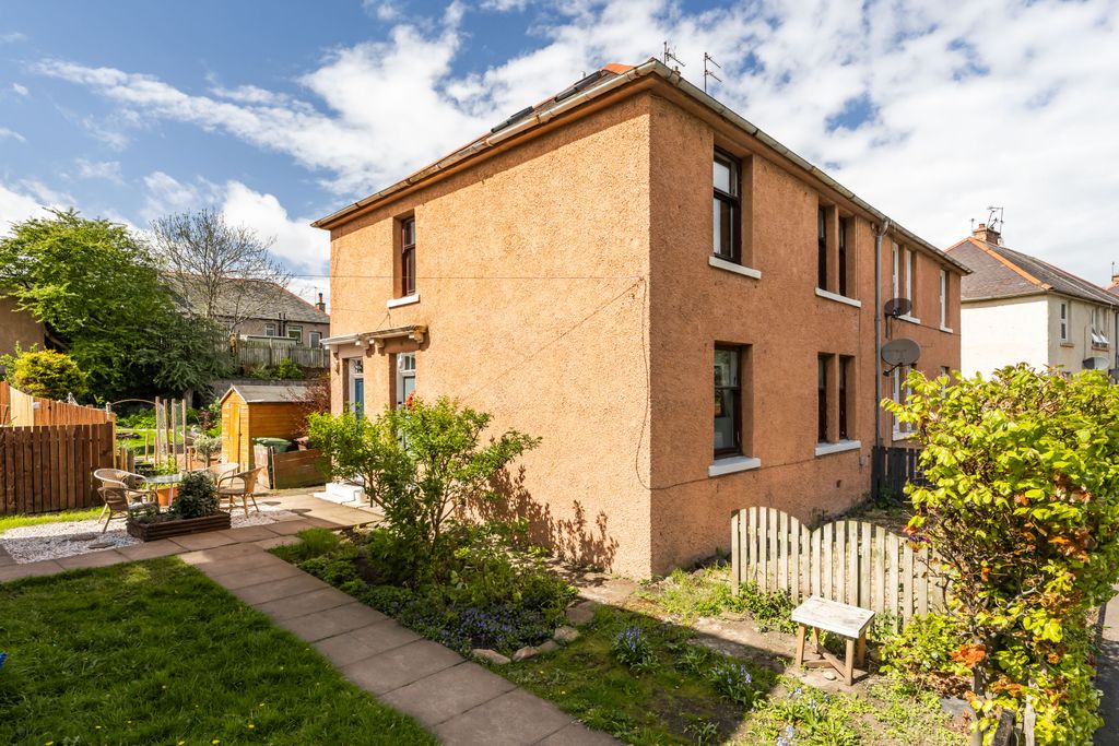 Additional image 17 of 2 bed flat for sale20 Eskview Crescent, Musselburgh EH21