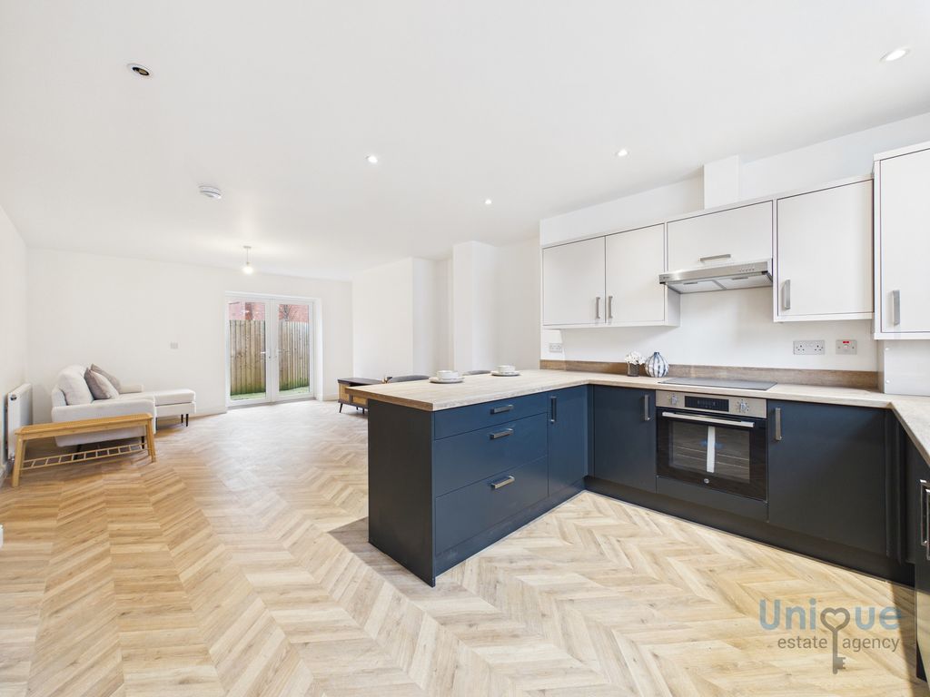 Additional image 4 of 2 bed flat for salePreston Street, Kirkham, Preston, Lancashire PR4