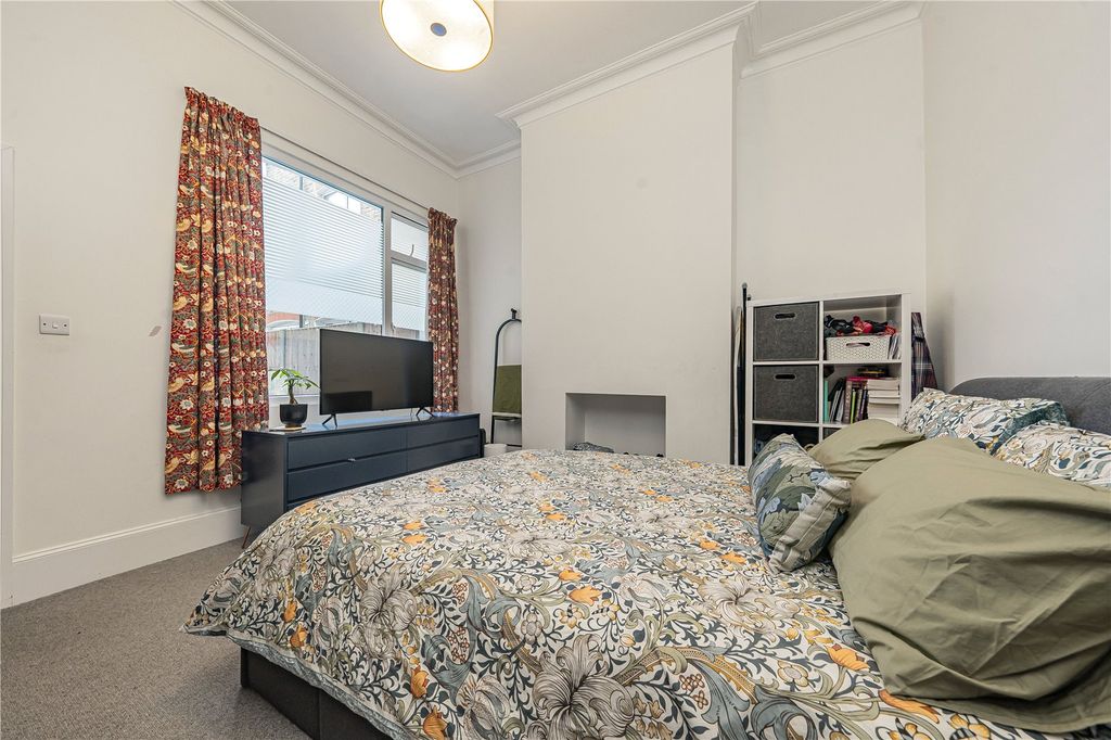 Additional image 6 of 3 bed flat for saleKingston Road, New Malden KT3