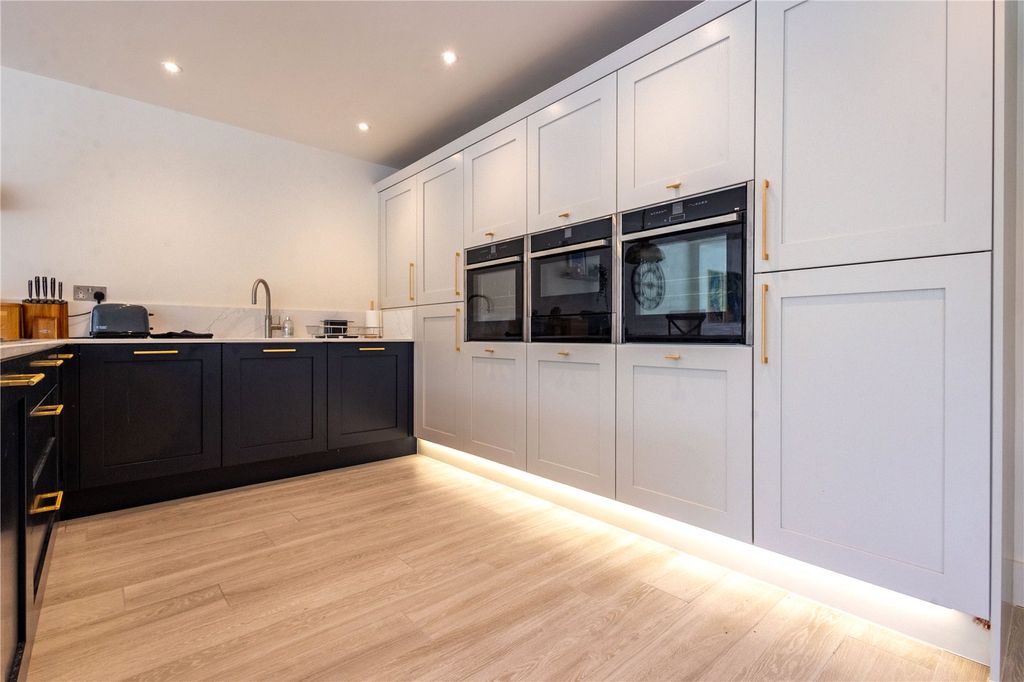 Additional image 32 of 5 bed detached house for saleNairn Road, Poole, Dorset BH13