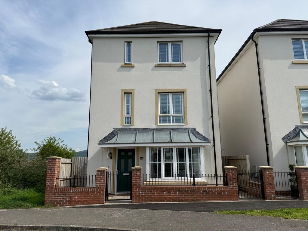 4 bed detached house for saleGlamorgan Green, Llandarcy, Neath, Neath Port Talbot. SA10