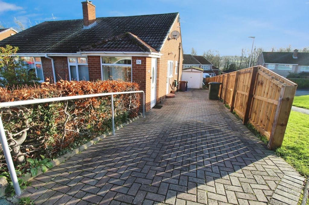 2 bed semi-detached house for saleMoorlands, Prudhoe NE42