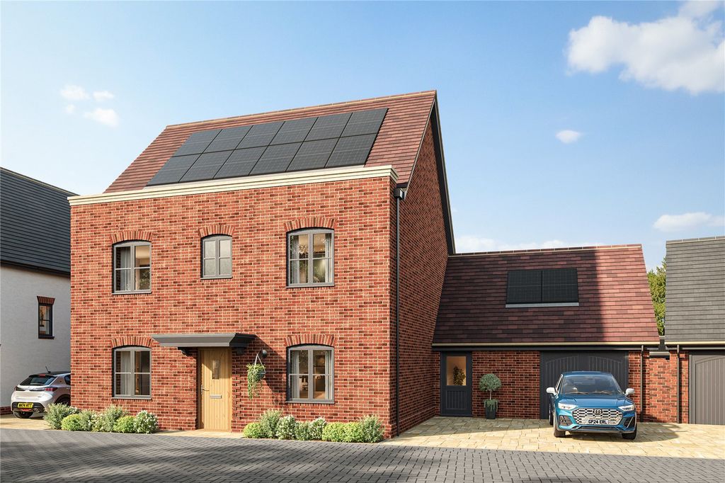 4 bed detached house for saleBrookwood Road, Petersfield, Hampshire GU31