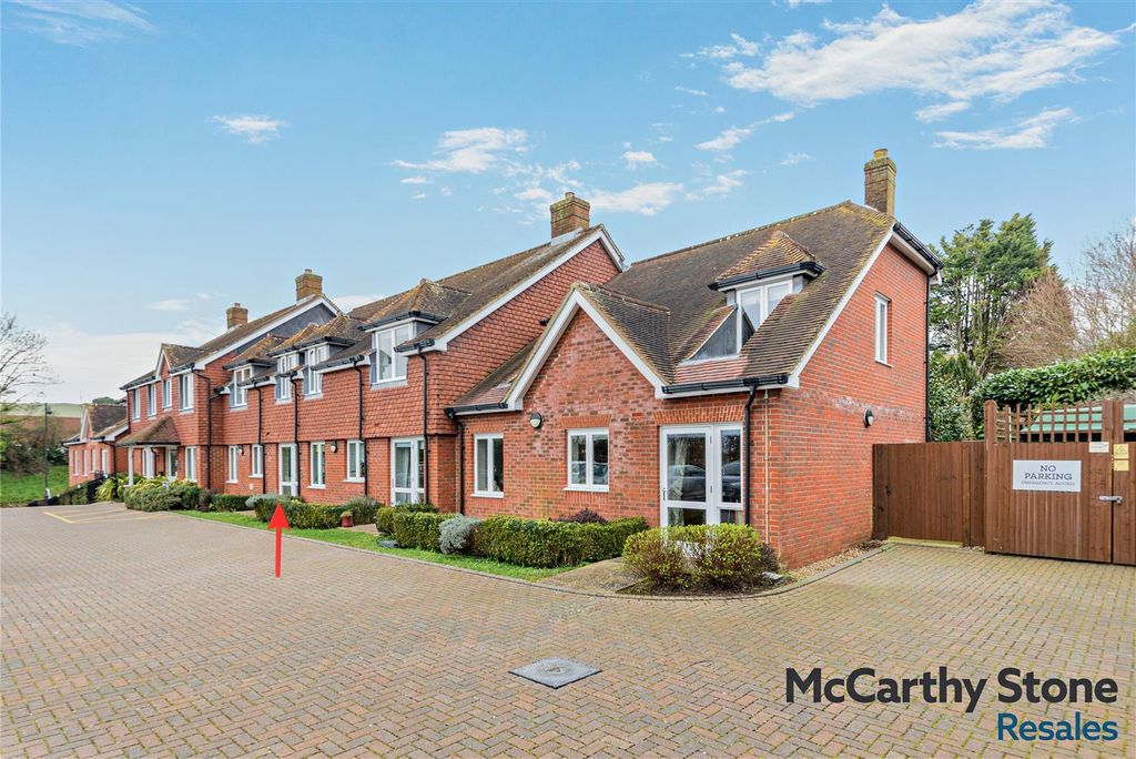 1 bed property for saleMorgan Court, Station Road, Petworth GU28