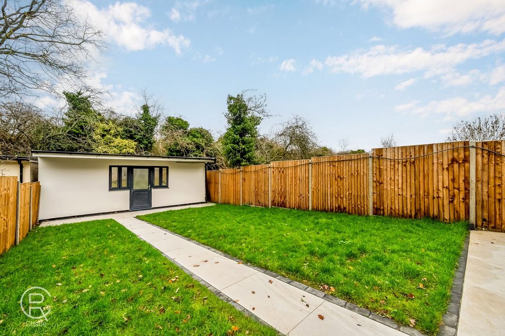 Additional image 20 of 5 bed semi-detached house for saleThe Heights, Northolt UB5
