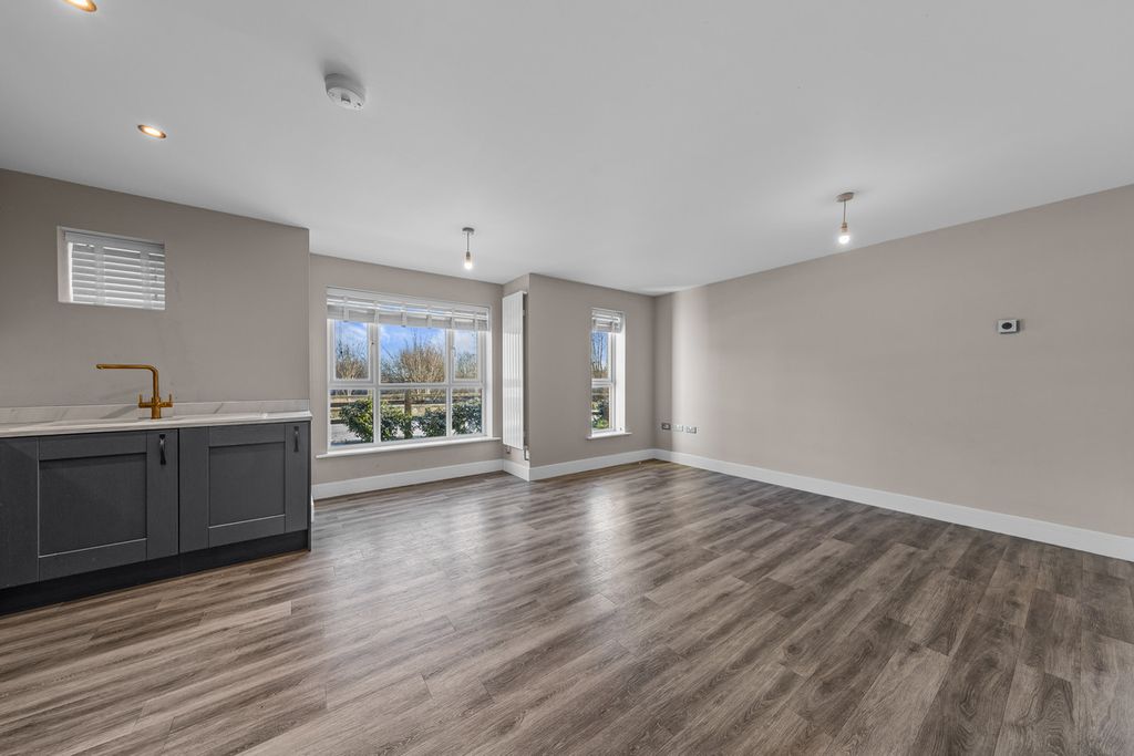 Additional image 6 of 2 bed flat for saleConquerors Way, Northampton NN5