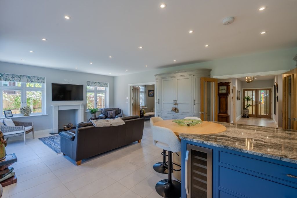 Additional image 5 of 6 bed detached house for saleKeswick Close, Cringleford, Norwich NR4