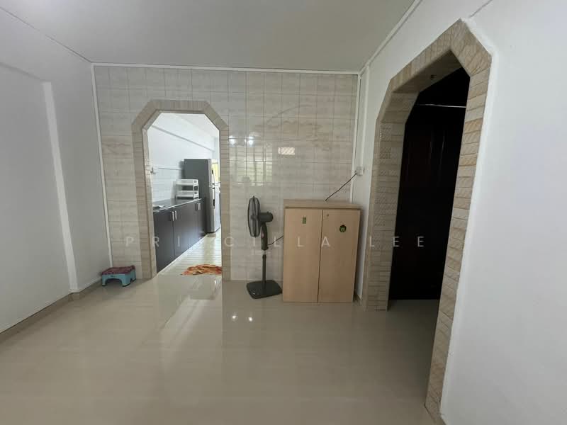 492 Jurong West Street 41