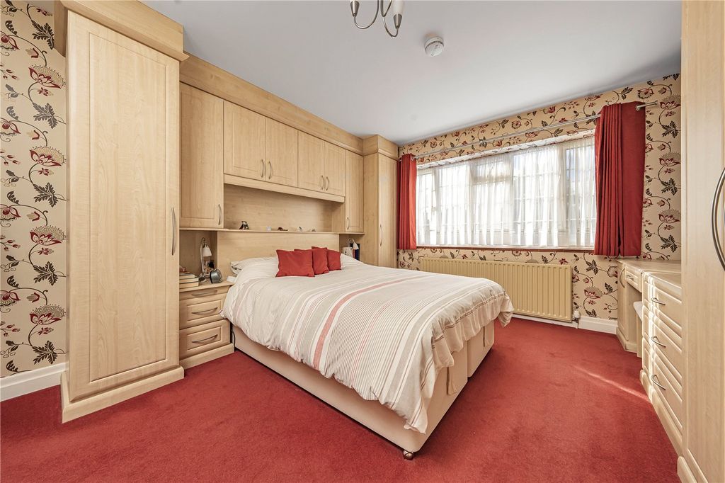 Additional image 9 of 5 bed detached house for saleLinkside, New Malden KT3