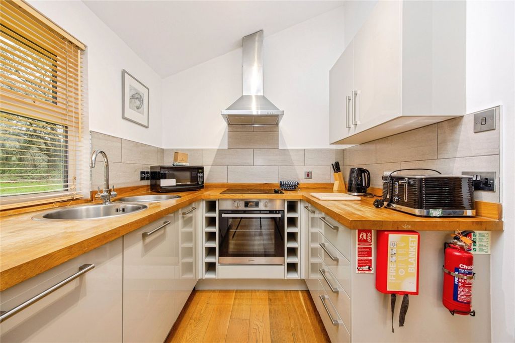 1 bed property for saleLanreath, Looe, Cornwall PL13 photo 3