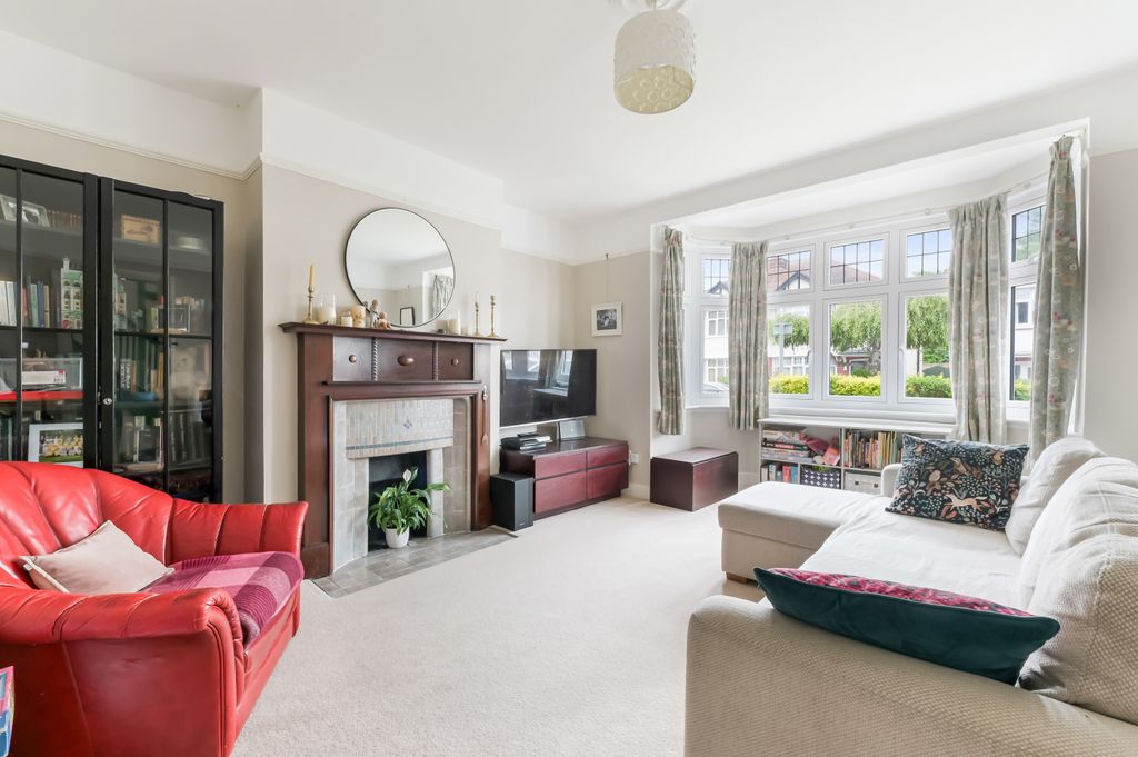 Additional image 6 of 3 bed semi-detached house for saleWillows Avenue, Morden SM4