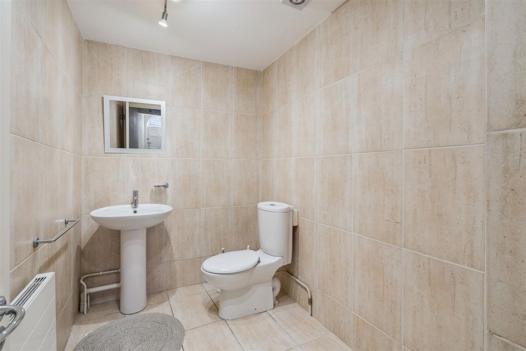 Additional image 18 of 3 bed property for saleHigh Street, Olney MK46