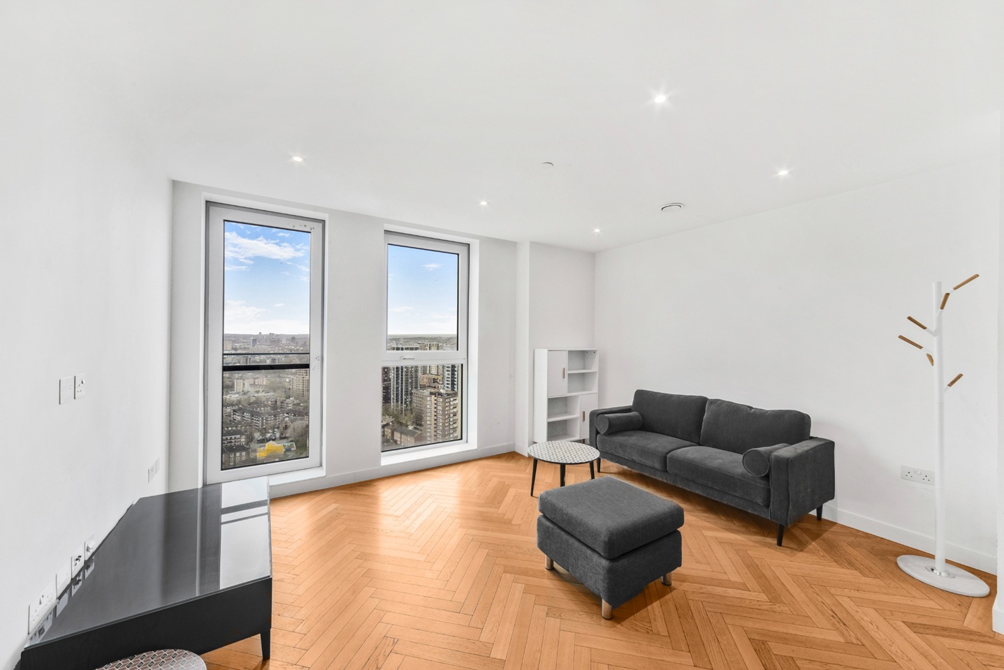 1 Bed Flat, Southwark Bridge Road, SE1, N1 7GU photo 2