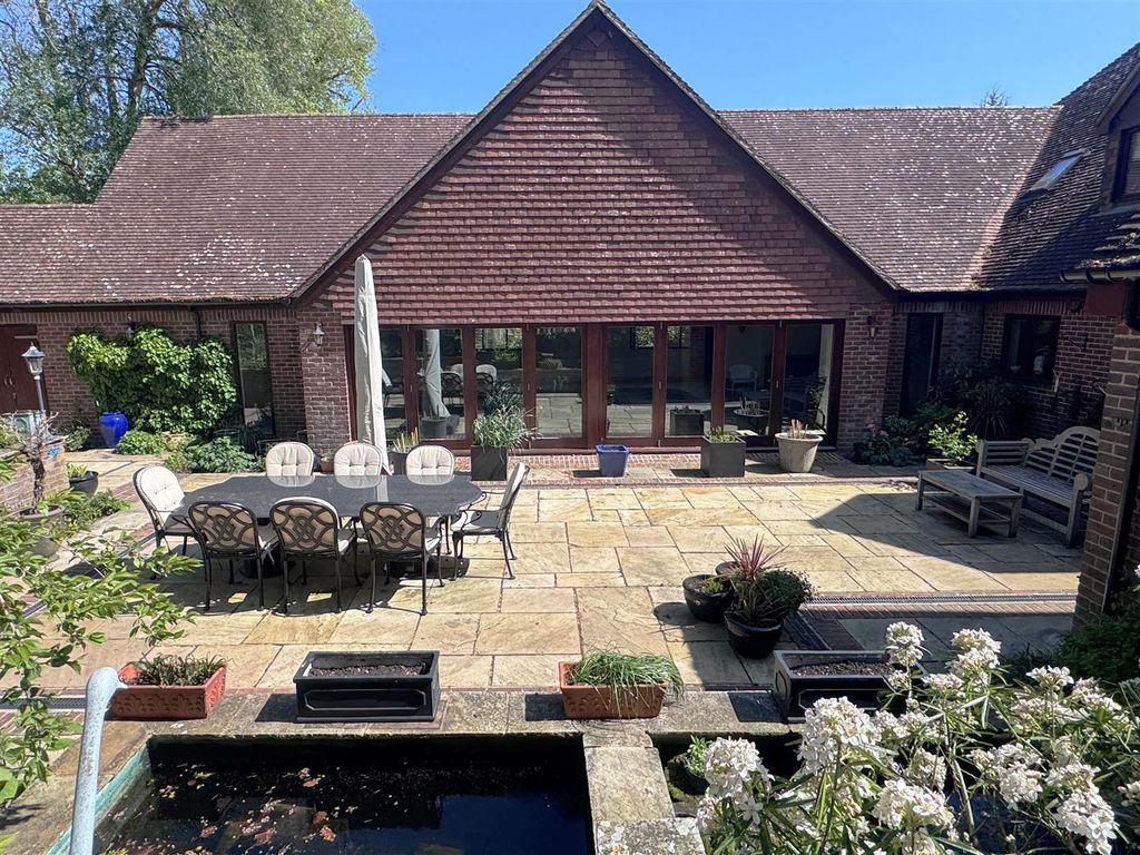 Additional image 39 of 6 bed detached house for saleBickleigh Ridge, Yew Gate, Newbury RG14