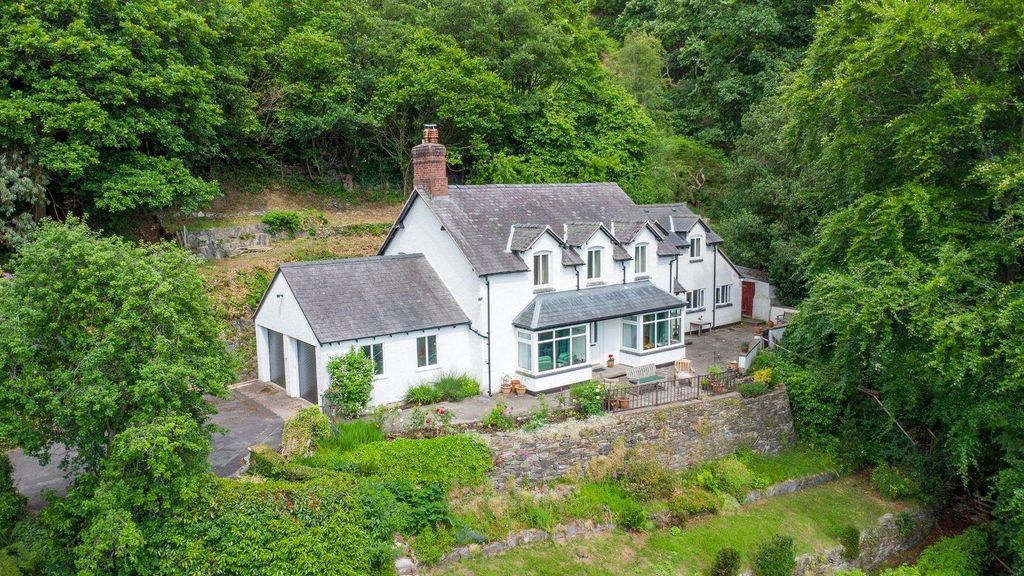 4 bed cottage for saleGlyn Ceiriog, Llangollen LL20