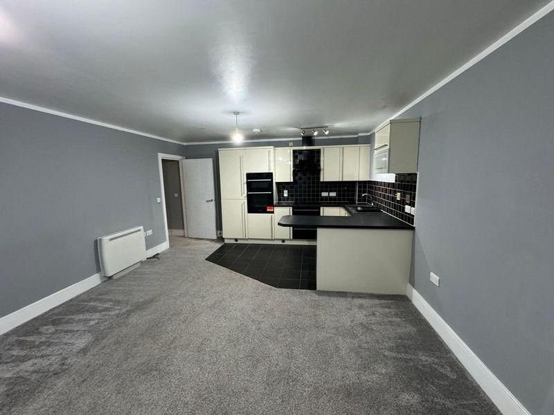 2 bed flat for saleKilner Court, Doncaster DN12