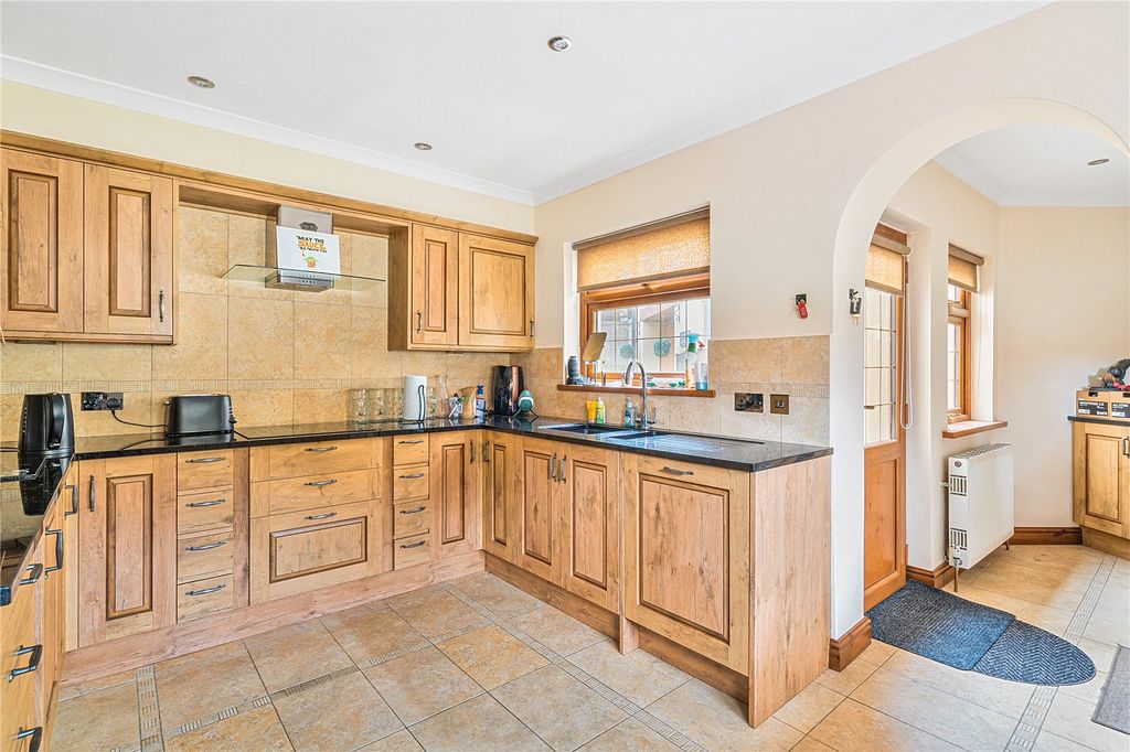 Additional image 3 of 5 bed detached house for saleTrevemper Road, Newquay, Cornwall TR7