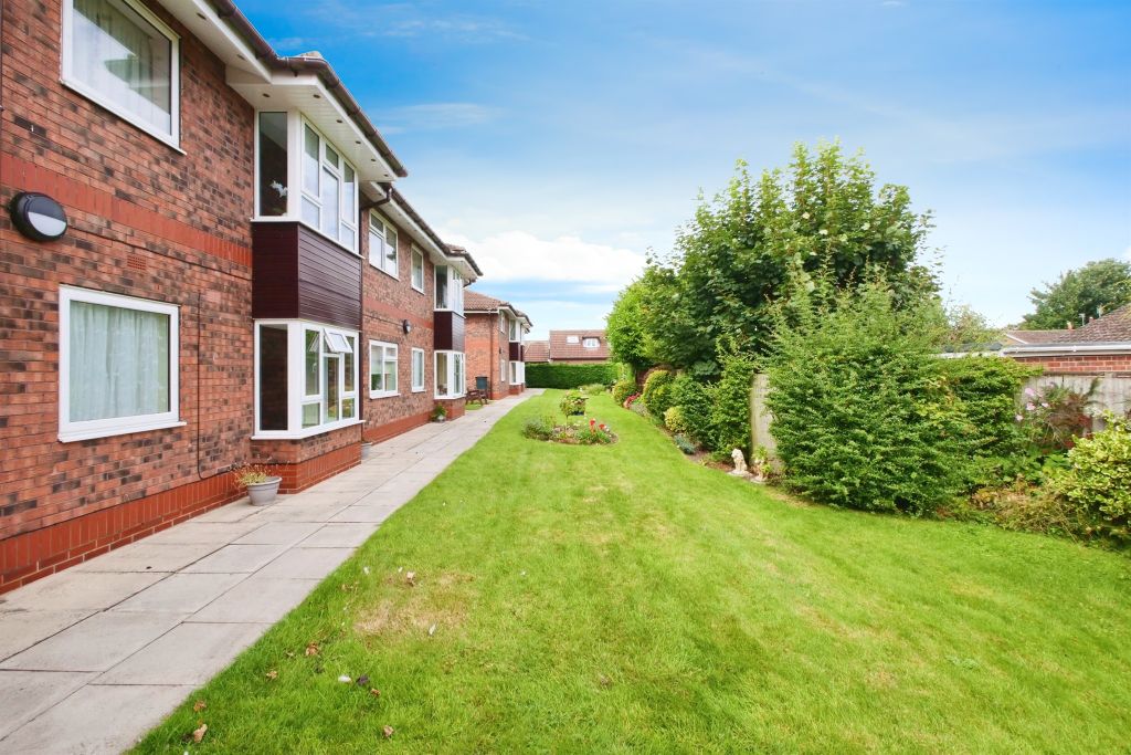 Additional image 12 of 2 bed flat for saleSt Marys Mews, York YO32