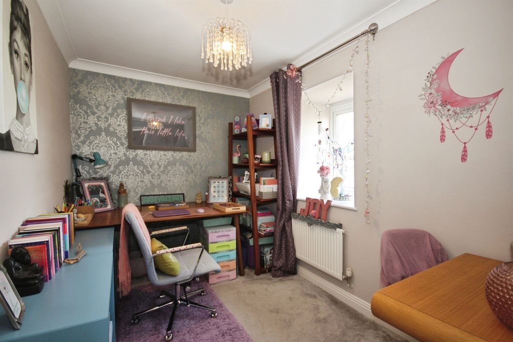 Additional image 13 of 5 bed detached house for saleMedley Grove, Whitnash, Leamington Spa CV31