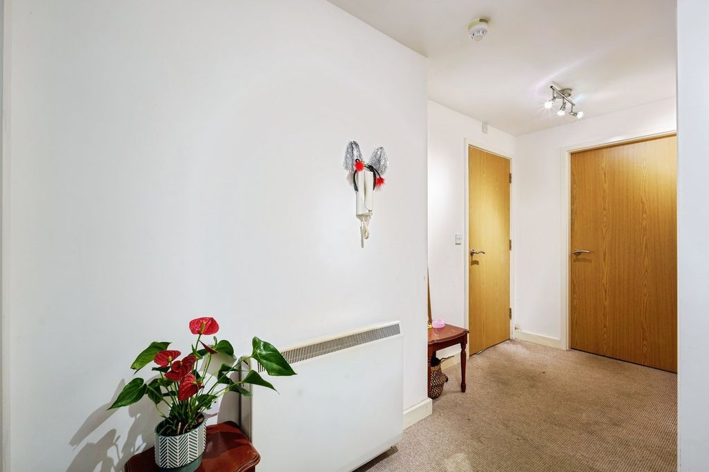 Additional image 11 of 2 bed flat for saleMayfair Court, Prenton CH43