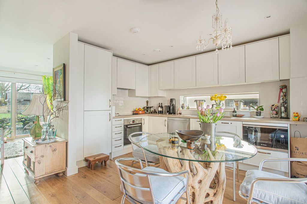 Additional image 3 of 1 bed flat for saleSteepleton Court, Tetbury GL8