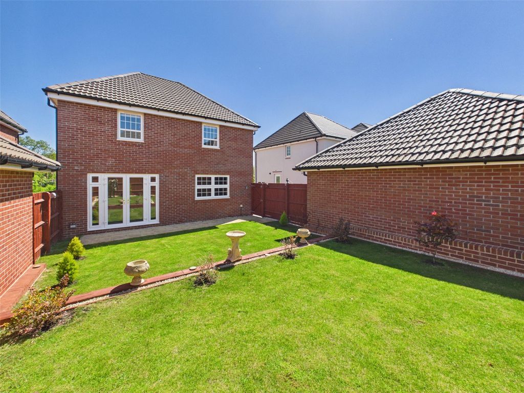 Additional image 15 of 4 bed detached house for salePeregrine Close, Newent, Gloucestershire GL18