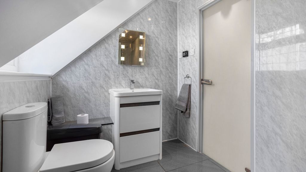 Additional image 11 of 5 bed detached house for saleLutterworth Road, Nuneaton CV11