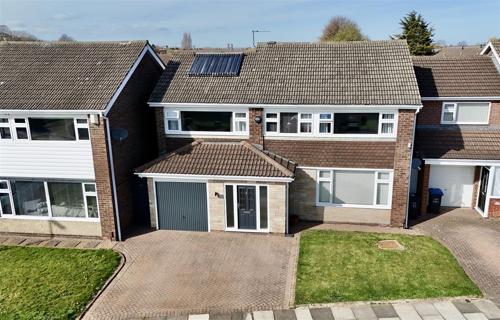 4 bed detached house for saleHall Drive, Middlesbrough TS5