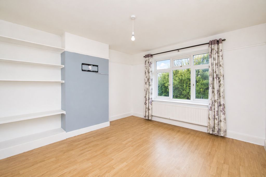 Additional image 12 of 3 bed semi-detached house for saleGeorge V Avenue, Margate, Kent CT9