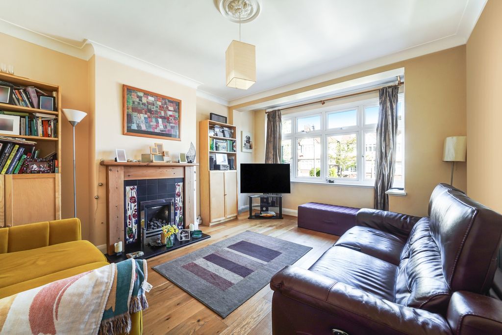 Additional image 2 of 5 bed semi-detached house for saleHillcross Avenue, Morden SM4