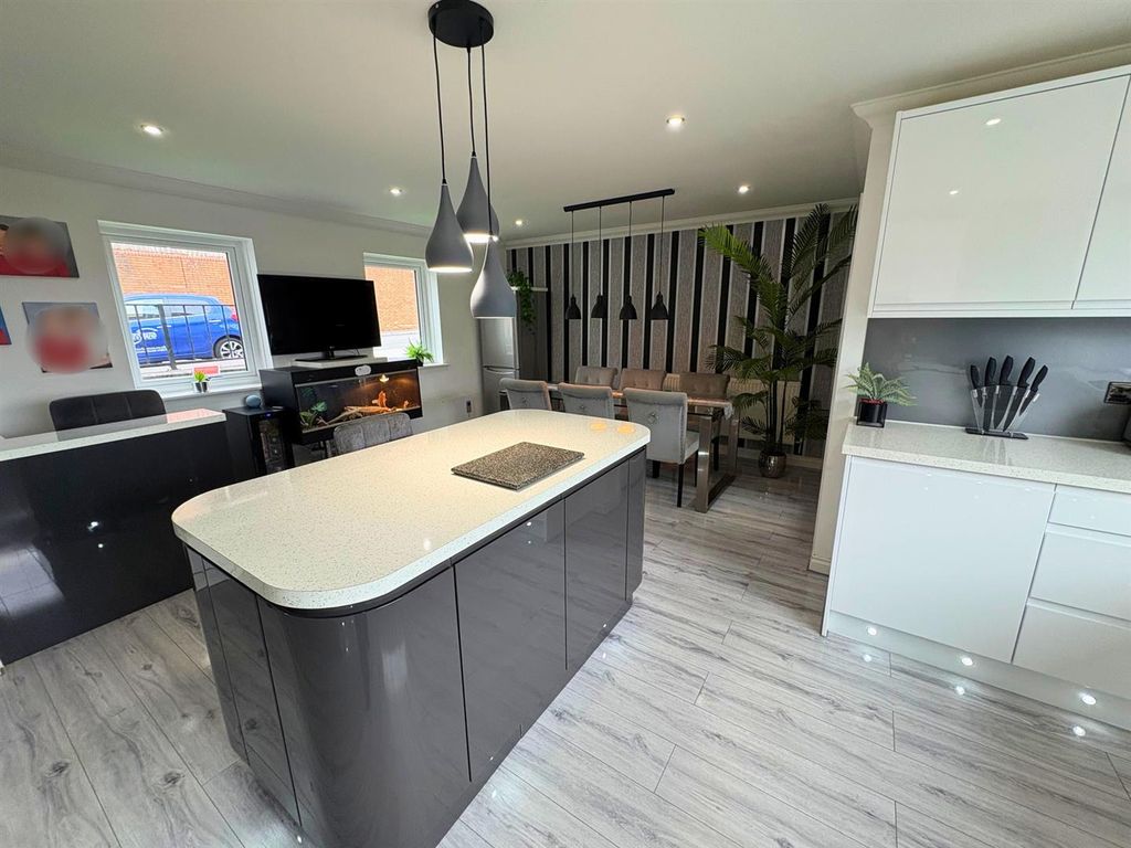 Additional image 6 of 6 bed detached house for saleLlynfi Court, Maesteg CF34