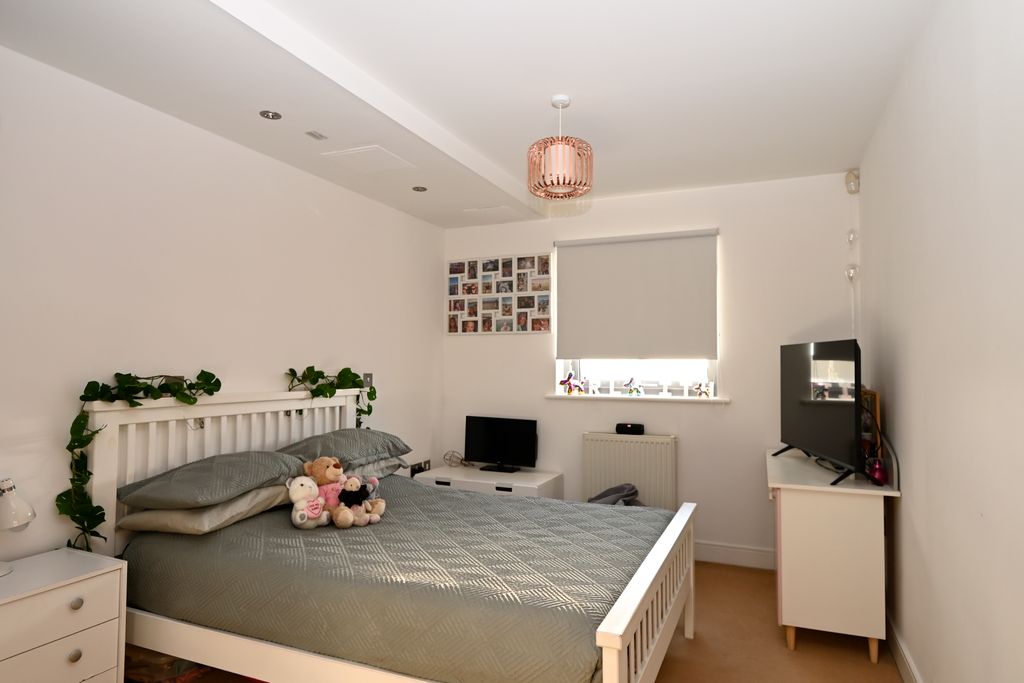 Additional image 7 of 2 bed flat for saleWest Quay, Newhaven BN9
