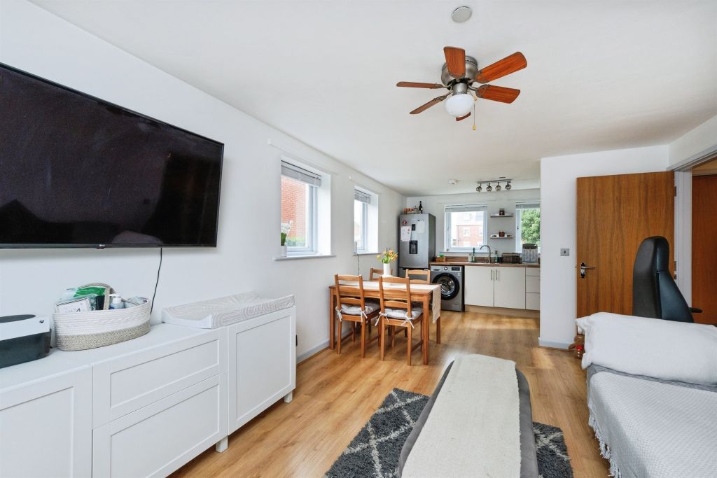 Additional image 4 of 1 bed flat for saleAddenbrookes Road, Newport Pagnell MK16