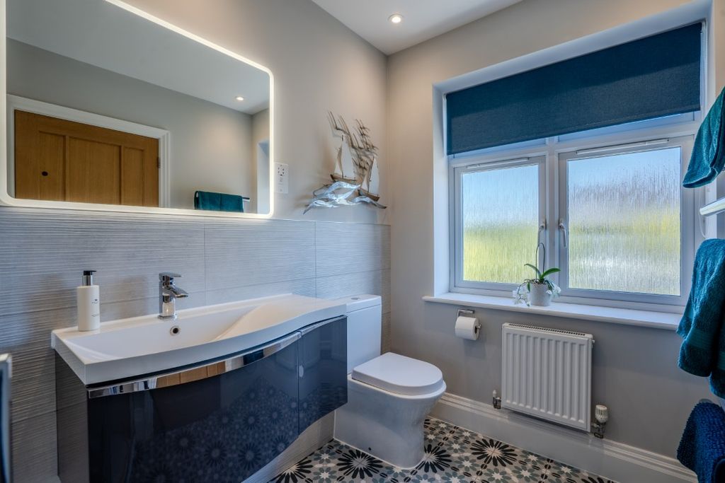 Additional image 20 of 6 bed detached house for saleKeswick Close, Cringleford, Norwich NR4
