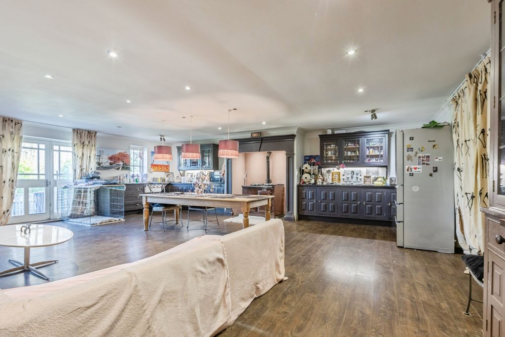 Additional image 5 of 5 bed detached house for saleThe Rise, Darras Hall, Ponteland, Northumberland NE20