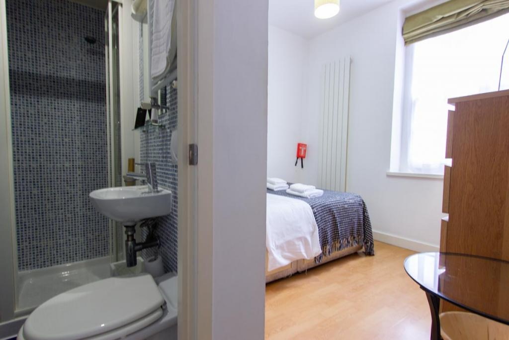 Studio Flat, North Gower Street, NW1, N1 7GU photo 3