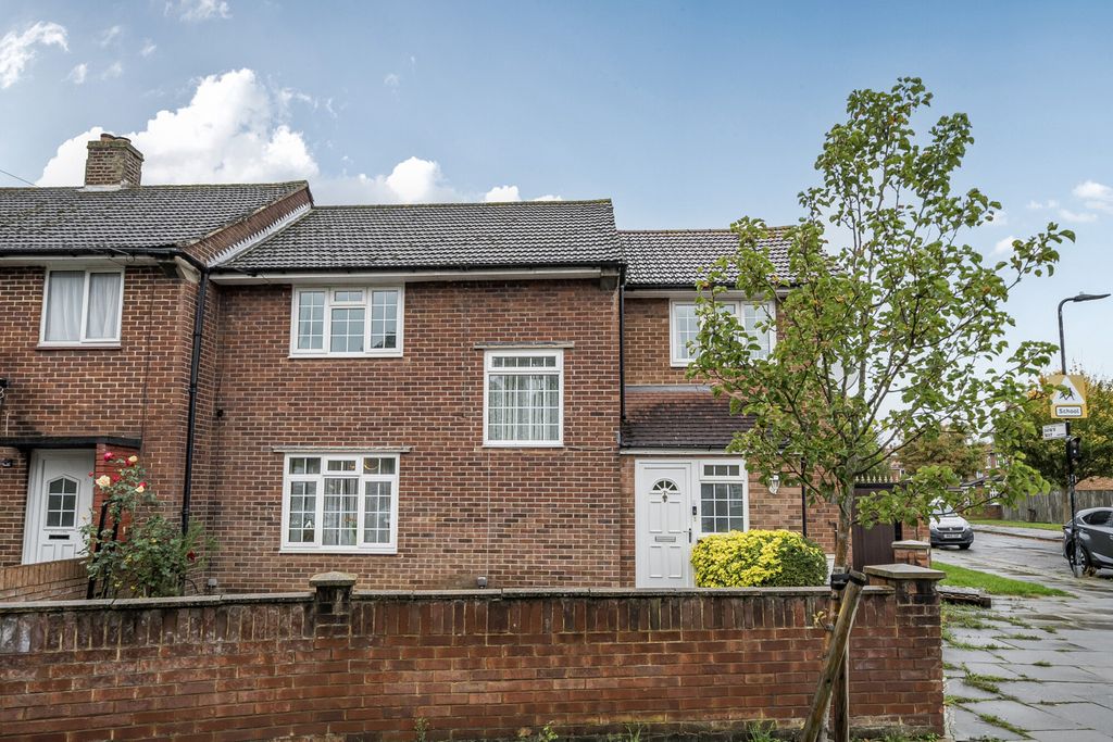 Additional image 20 of 6 bed end terrace house for saleRushdene Crescent, Northolt UB5