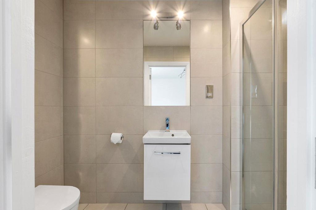 Additional image 12 of 2 bed flat for saleBruce Grove, Orpington BR6