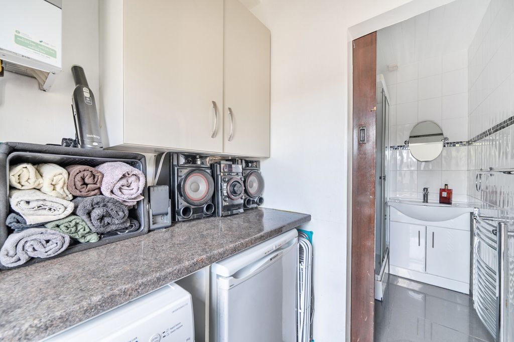 Additional image 13 of 4 bed semi-detached house for saleOldfields Circus, Northolt UB5