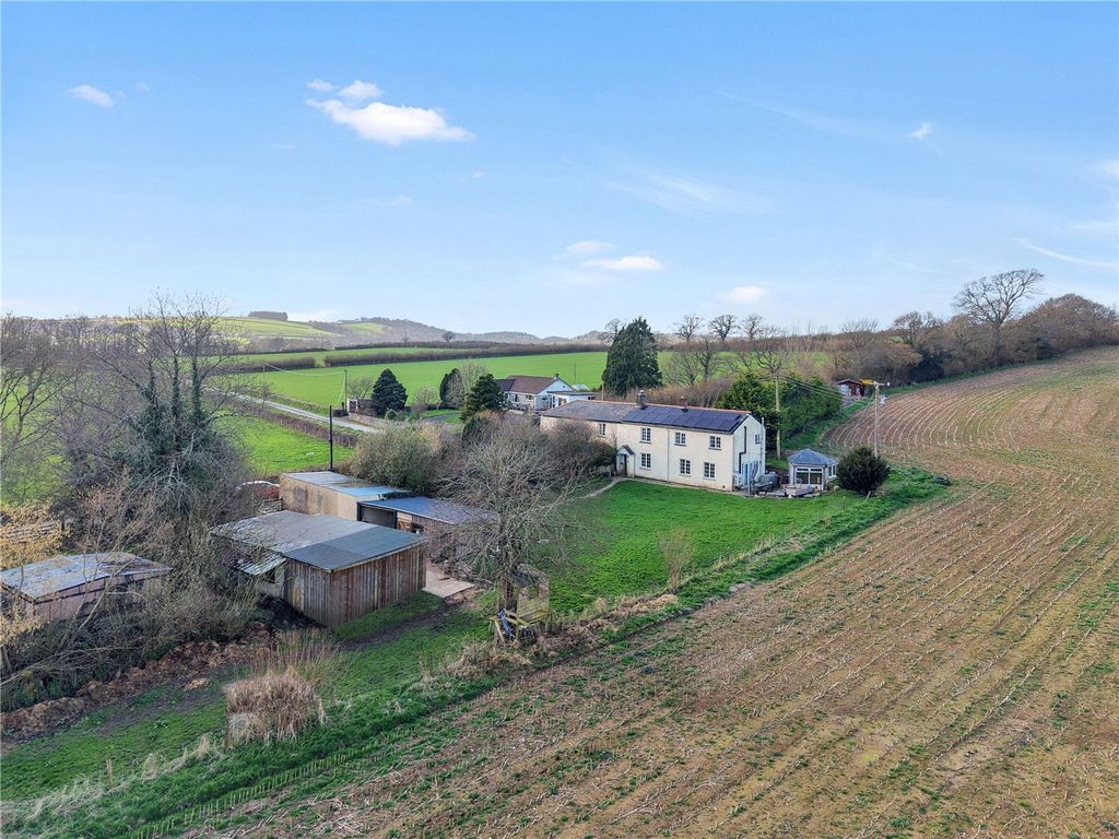 4 bed semi-detached house for saleLaunceston PL15