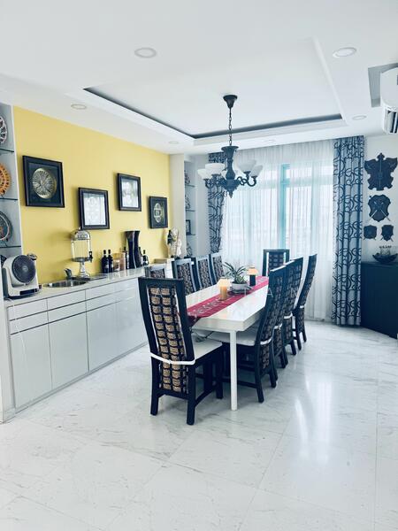 162 Mariam Way photo 5