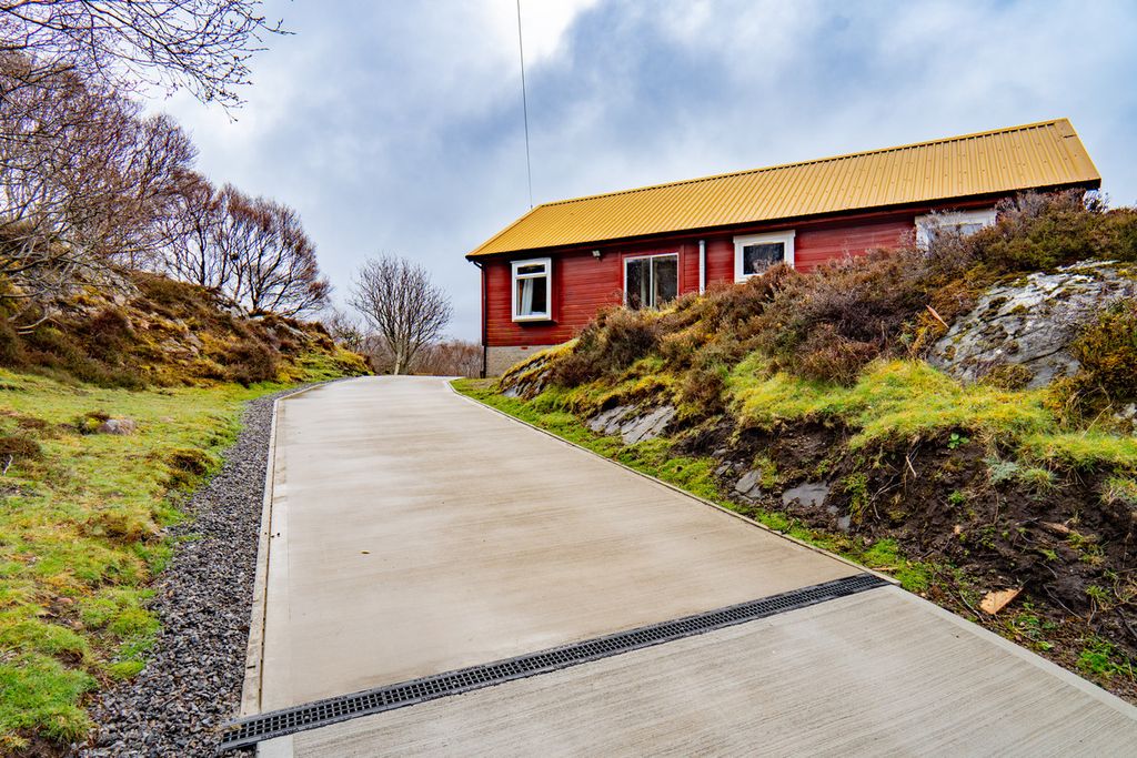 Additional image 27 of 2 bed detached bungalow for saleLochinver, Lairg IV27