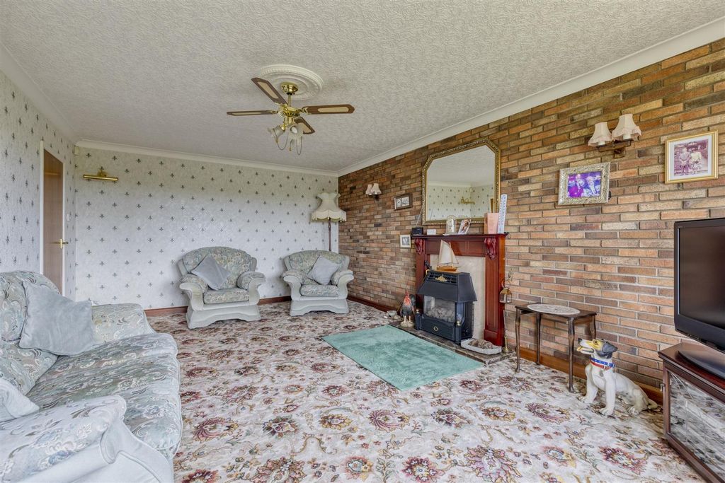 Additional image 13 of 3 bed detached bungalow for saleColleys Lane, Willaston, Cheshire CW5