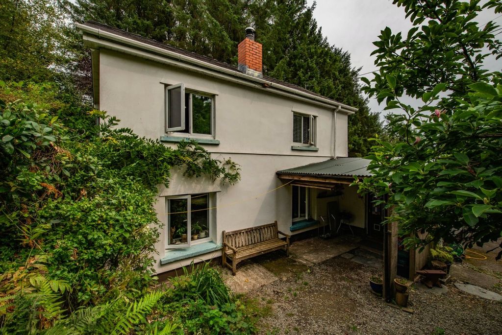 3 bed detached house for saleVelindre, Llandysul, Carmarthenshire SA44