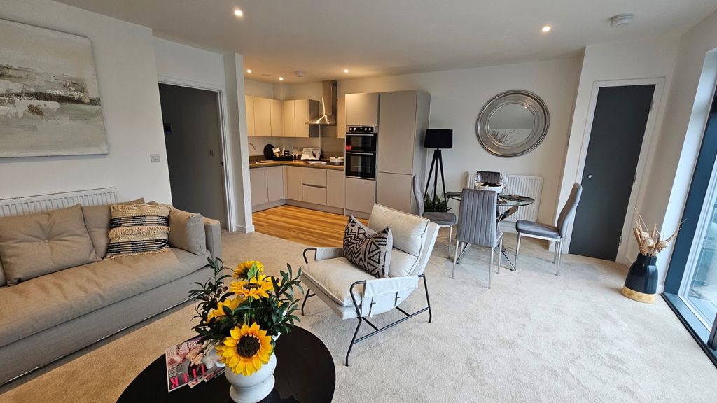 Additional image 2 of 2 bed flat for saleThe Yard, Lostwithiel, Cornwall PL22