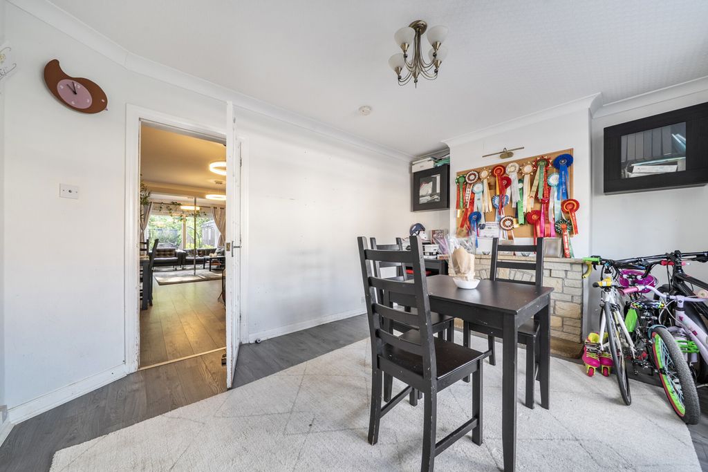 Additional image 28 of 6 bed semi-detached house for saleLaughton Road, Northolt UB5